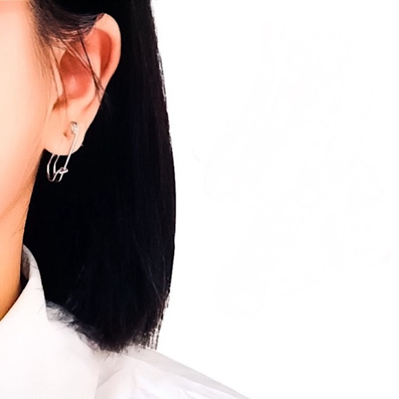 🔵𝟲𝟱%𝗢𝗙𝗙 𝗯𝘂𝗻𝗱𝗹𝗲𝘀 𝟯+🔵 NEW Kilt Safety Pin Punk Drop Earrings - Picture 4 of 14